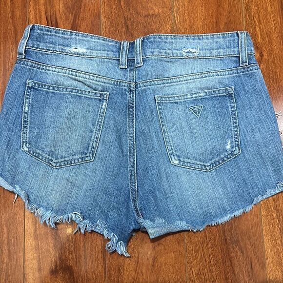 Guess Jean shorts size 2 - Picture 3 of 3